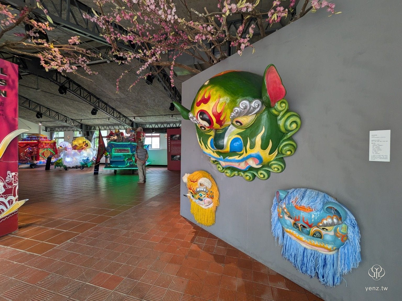 工藝文創館入口閩南獸頭與藝閣展場