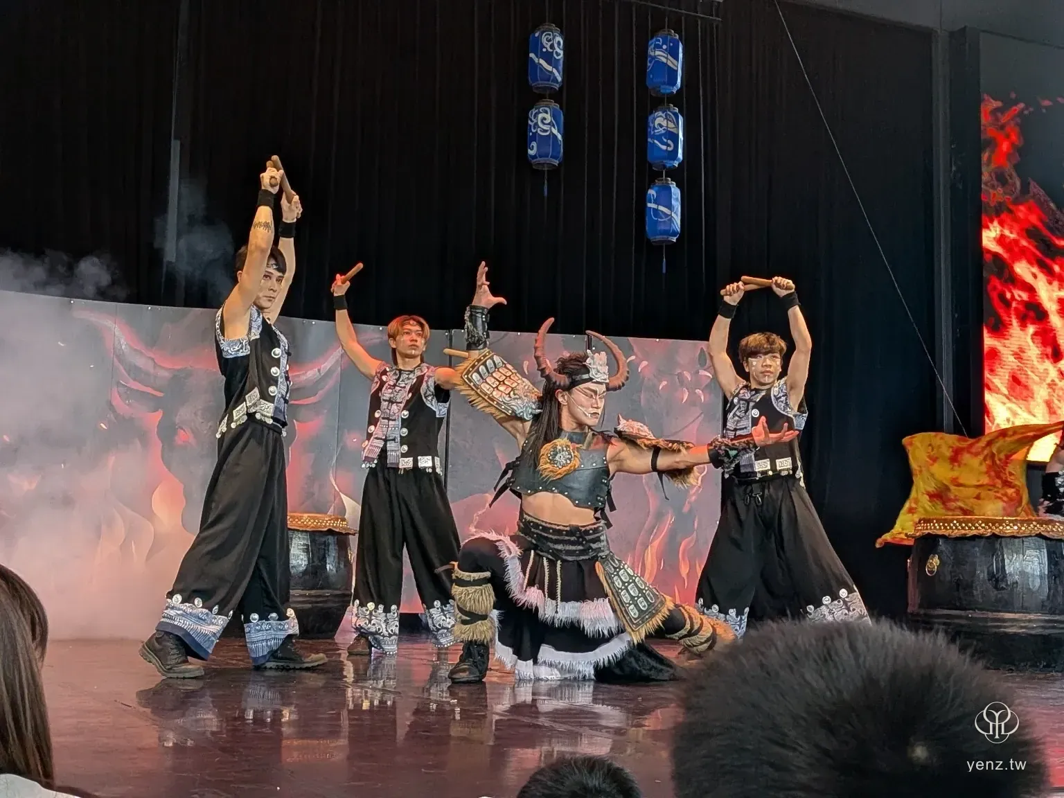 牛魔王與黑色系戰舞隊形